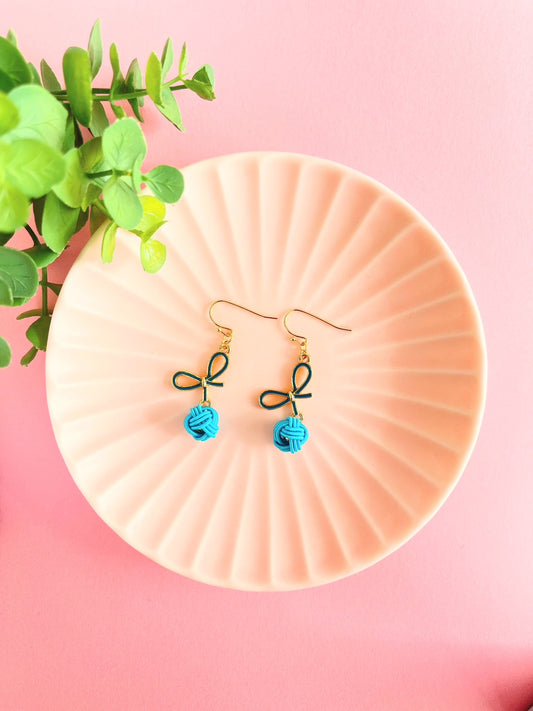 A blue color like the autumn sky | Earrings | Mizuhiki |  Handmade in Japan