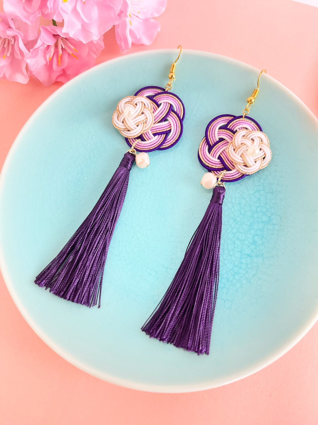 Mauve enjoying spring and waiting for early summer | Earrings | Mizuhiki | Handmade in Japan